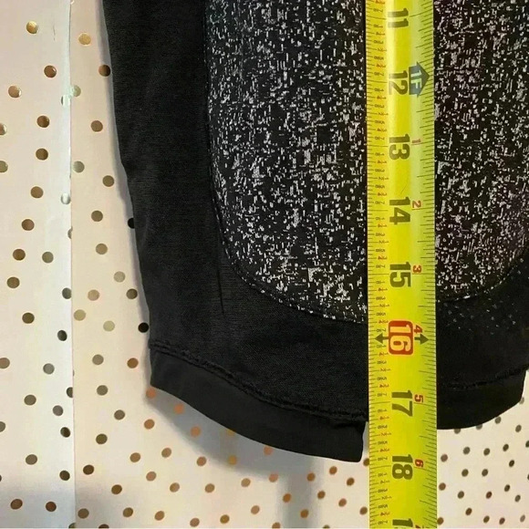 Lululemon Black Capris - Picture 8 of 13